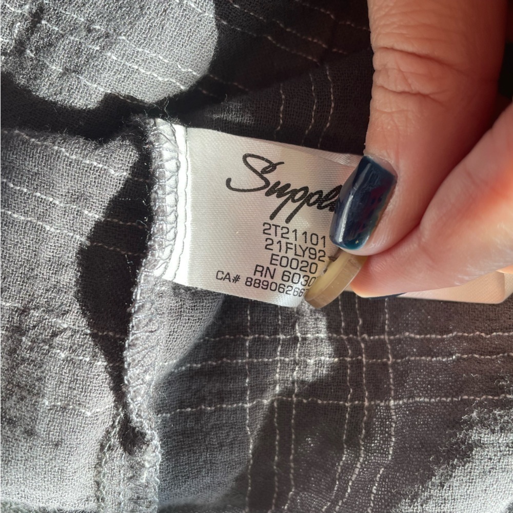 Liz Gauze Cotton Blend Supplies by Union Bay Galaxy Gray Mini White Plaid Shirt - Picture 7 of 8